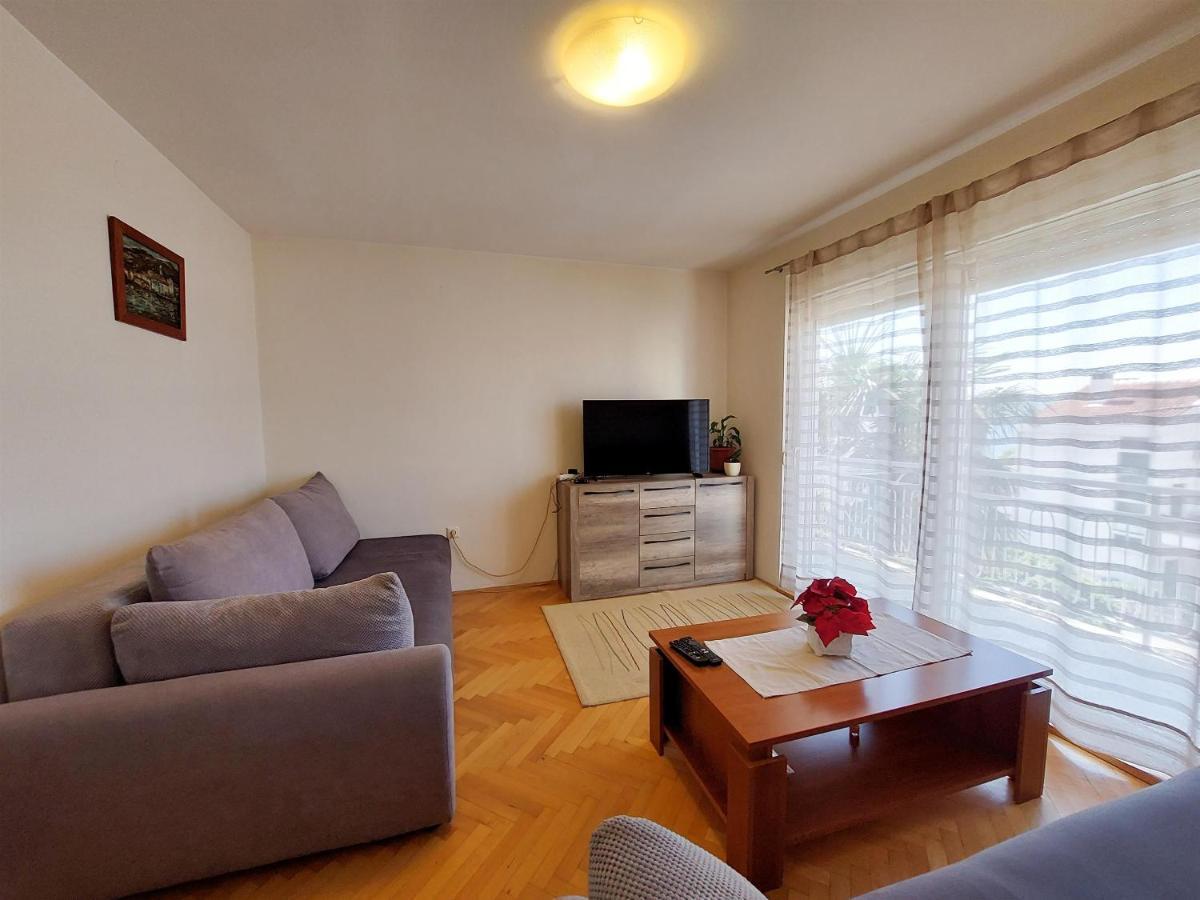 Apartment Tamarut Crikvenica Exterior foto